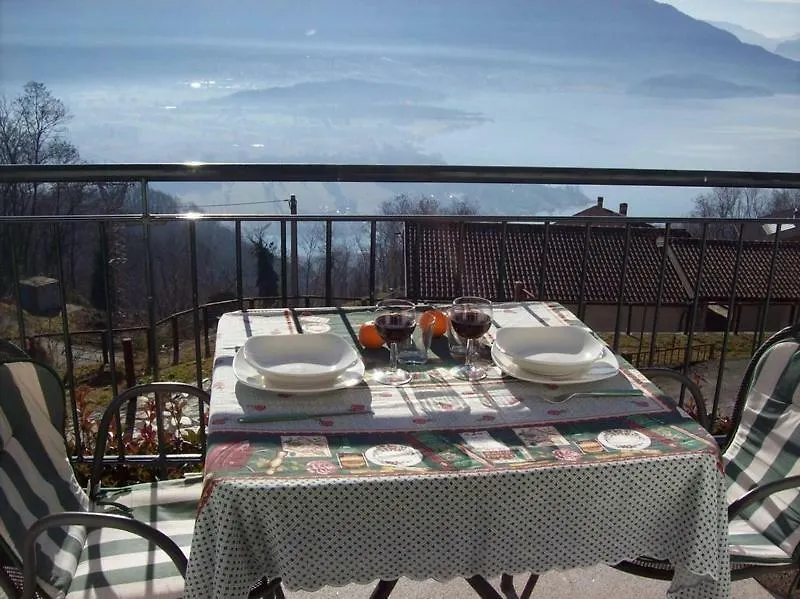 Casa Delle Camelie Apartment Sorico 0*,  Italy